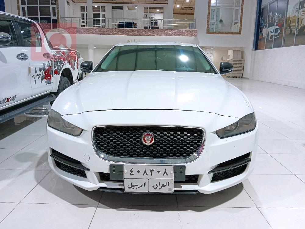 جاگوار XE